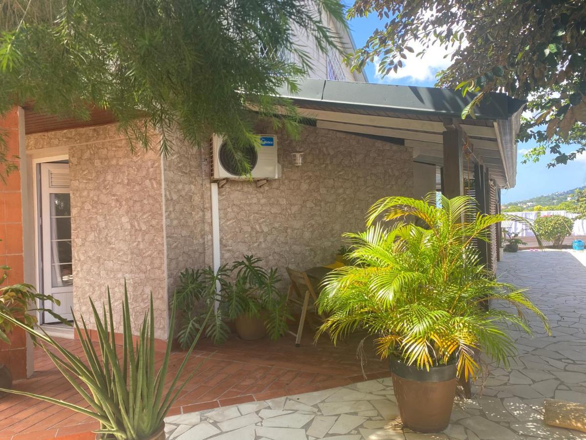 Ferienwohnung Au Pipiri Leve Schoelcher Exterior foto