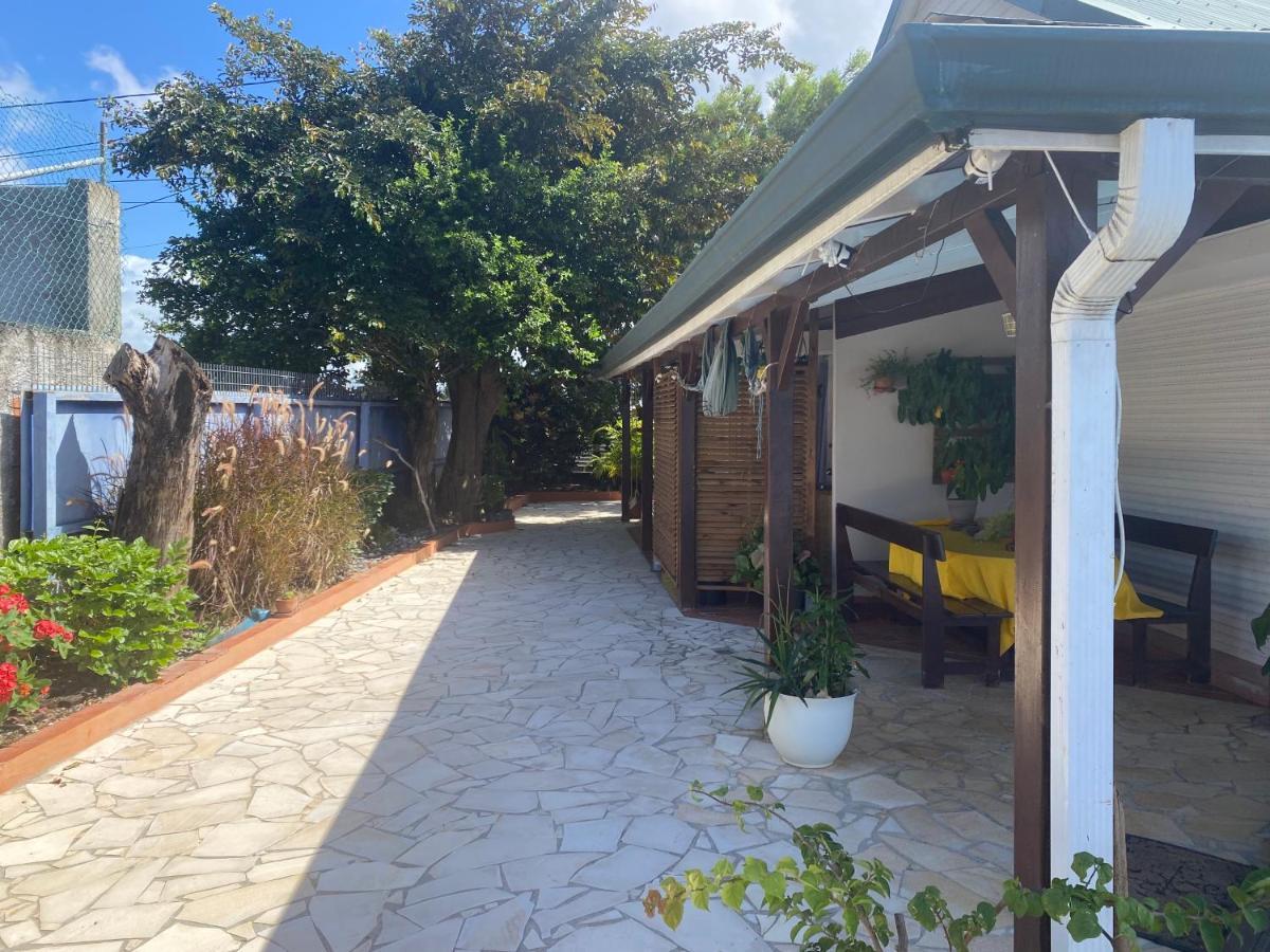 Ferienwohnung Au Pipiri Leve Schoelcher Exterior foto